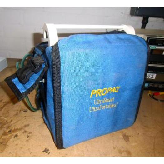 D'occasion MONITEUR DE SURVEILLANCE ET DE TRANSPORT PROPAQ 102 EL  AVEC BATTERIE INCORPORÉE ET HOUSSE DE TRANSPORT
