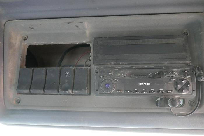 Used 2006 RENAULT 33FVA1