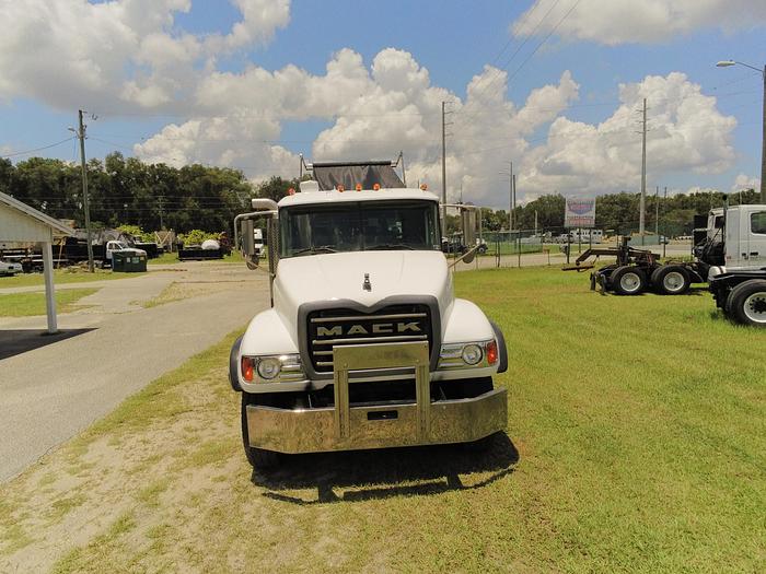 Used 2007 MACK CV713