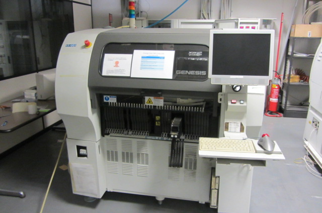Used Universal Genesis G14  Pick & Place machine