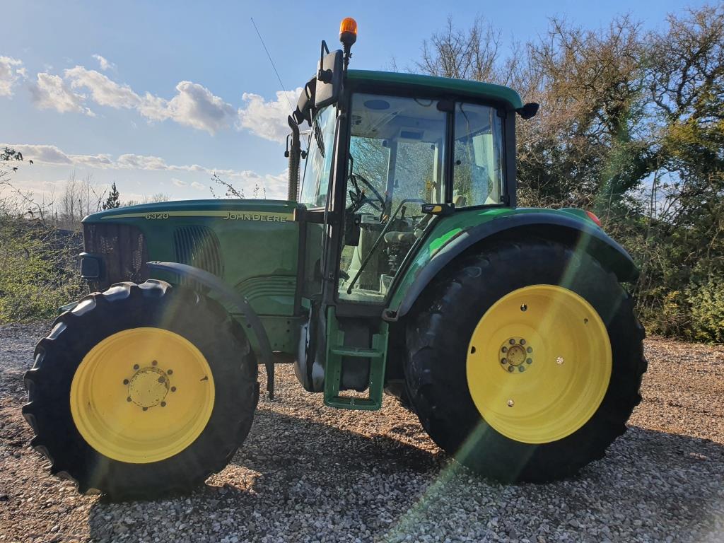 Used John Deere 6320 4wd Tractor