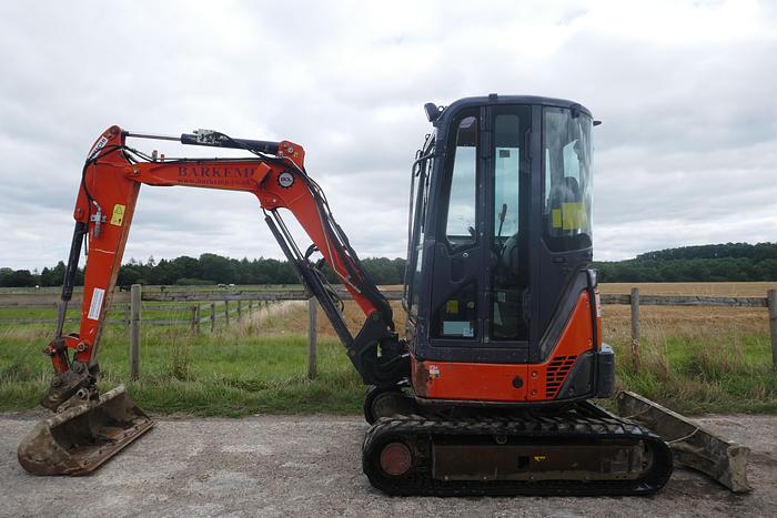 Used 2014 HITACHI ZX29U-3 CLR