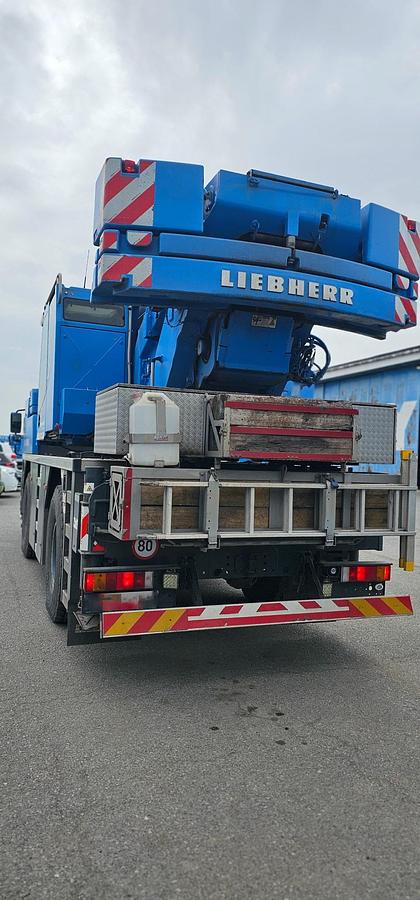 Used Liebherr LTM 1040-2.1