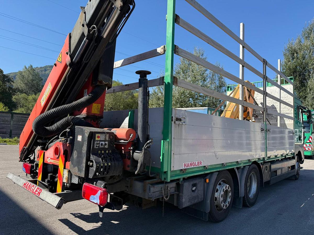 Gebraucht MAN TGA 26.400 + Palfinger PK 16502 + Schwarzmüller