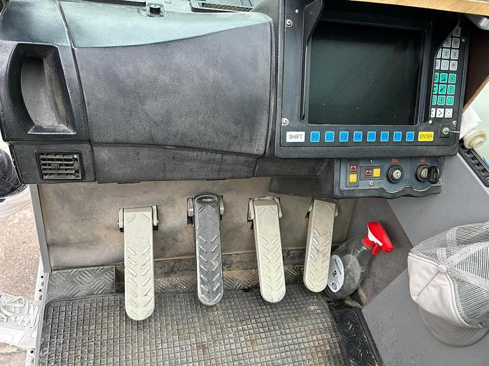 Used Liebherr LTM 1090-4.1