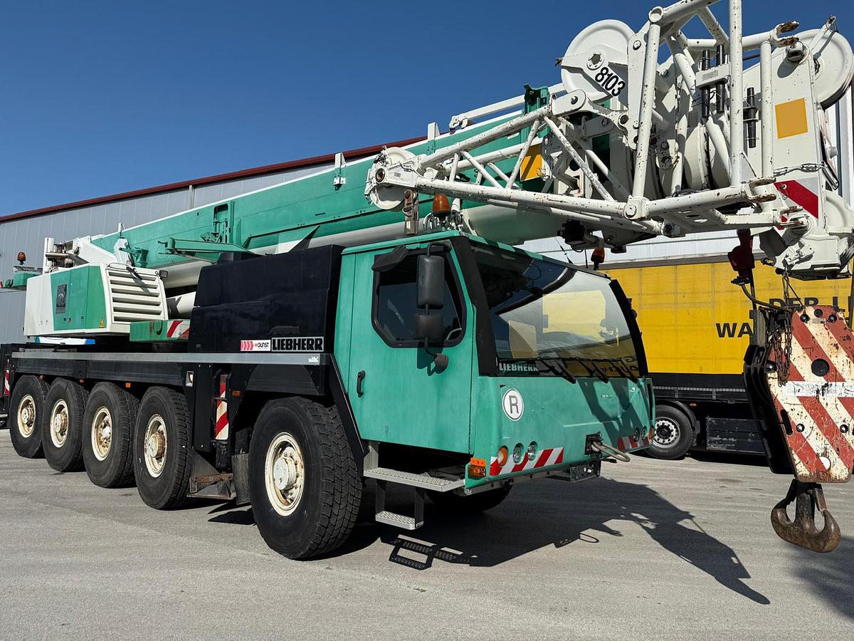 Used Liebherr LTM 1100-5.2