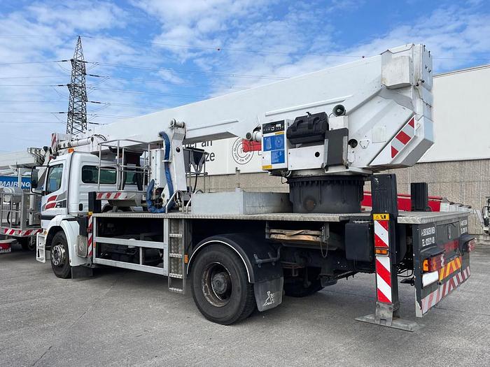 Gebraucht Bronto Skylift S43MDT