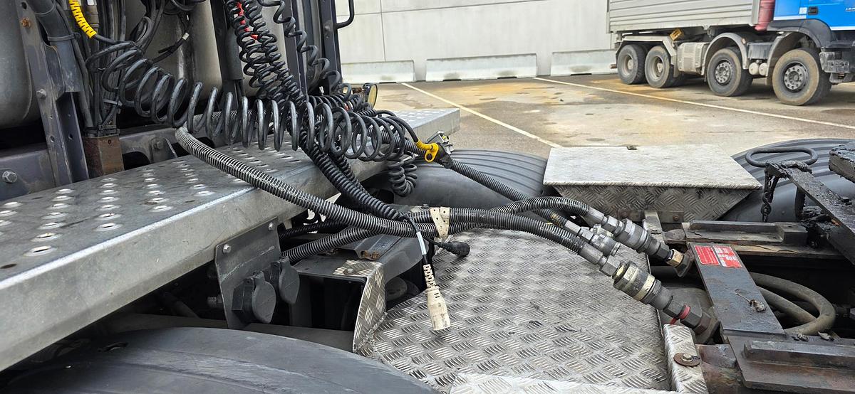 Gebraucht Scania R580LA 8x4