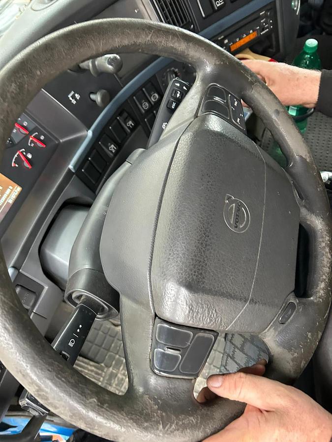 Used Volvo 520 FH + Effer 1550/8S