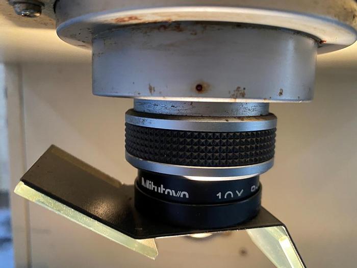 Used Mitutoyo  PJ-300 Profile Projector