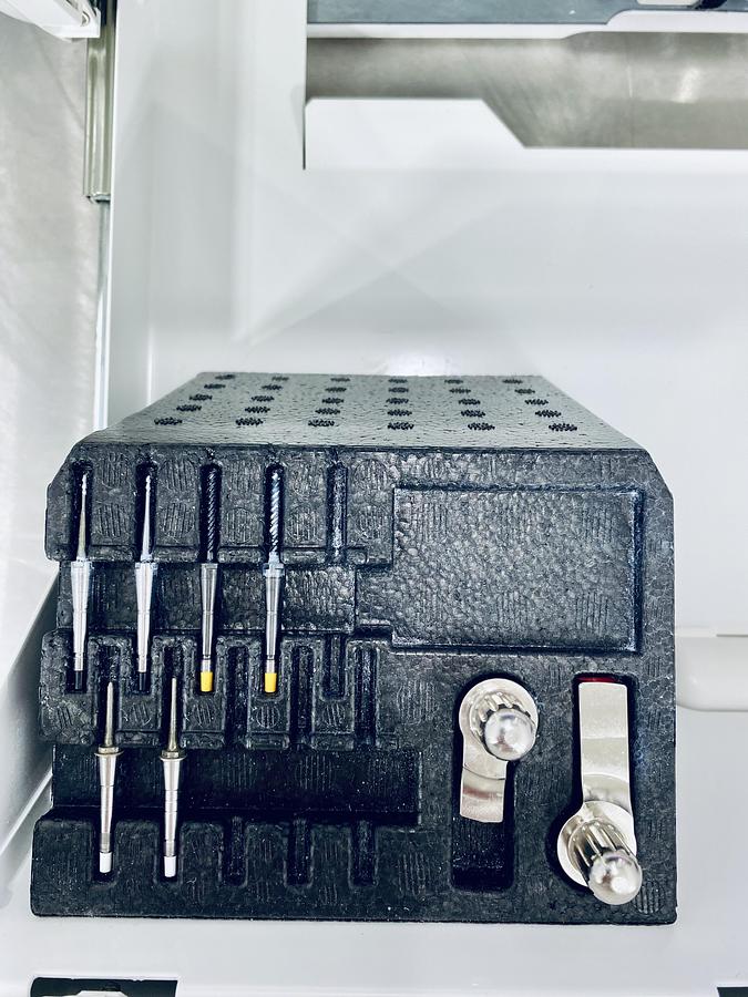 Used 2021 Dentsply Sirona CEREC Primemill 4-Motor Wet/Dry Mill (651847)