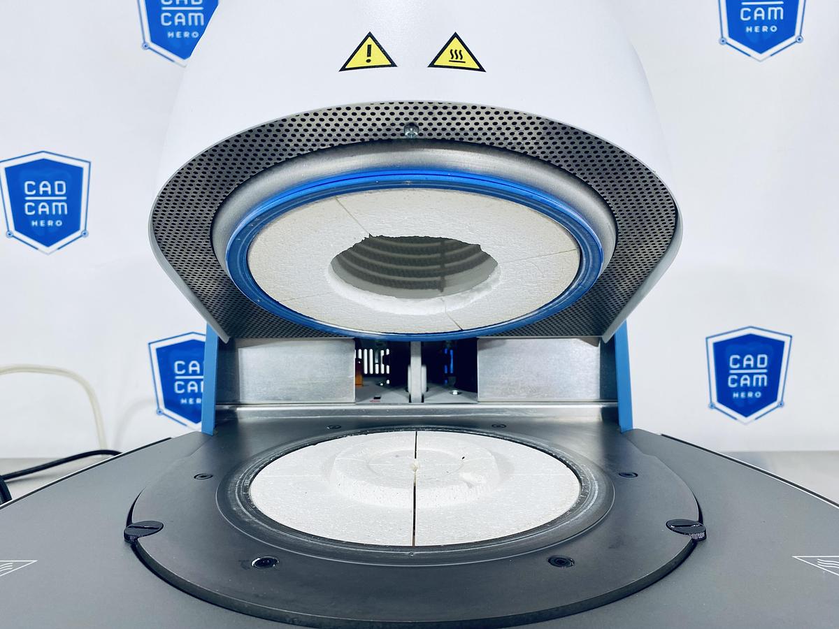 Used Ivoclar Vivadent Programat CS Crystallization Furnace with Vacuum Pump (602675)