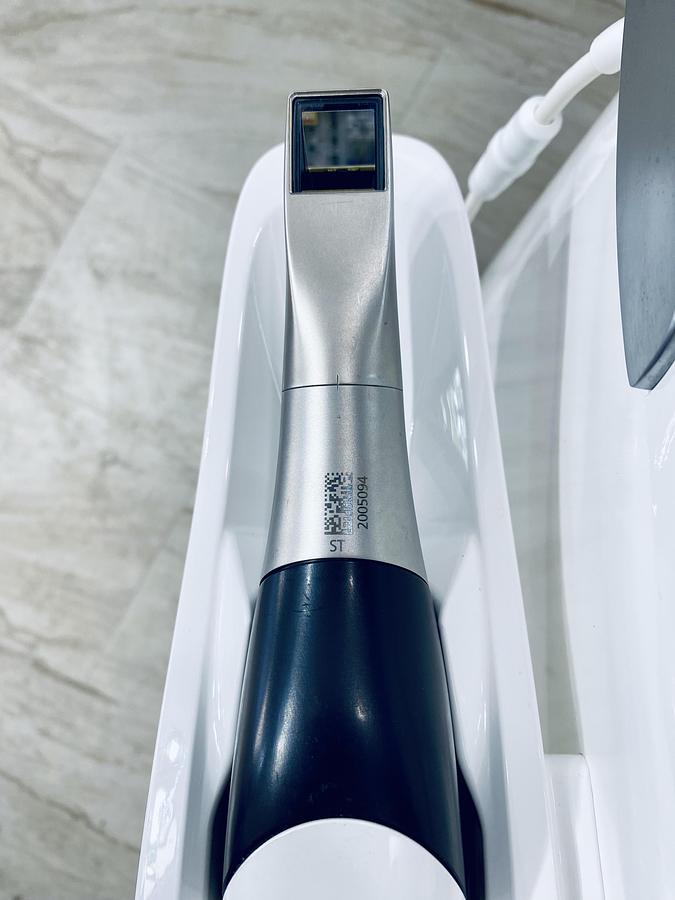 Refurbished 2020 Dentsply Sirona CEREC AC Primescan with 5.2 Software (105104)