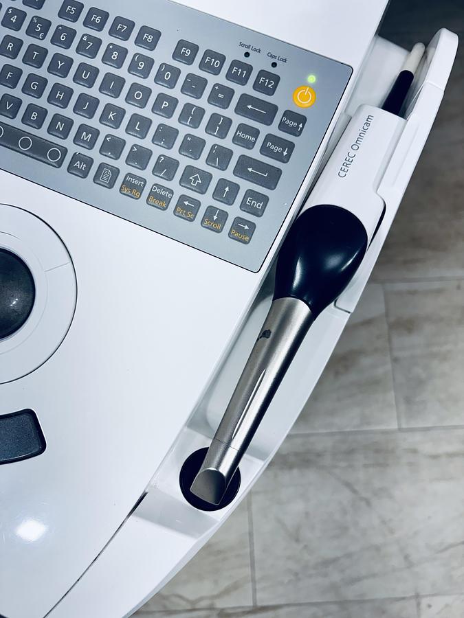 Refurbished 2015 Sirona CEREC AC Omnicam with CEREC 4.6 Software (133678)