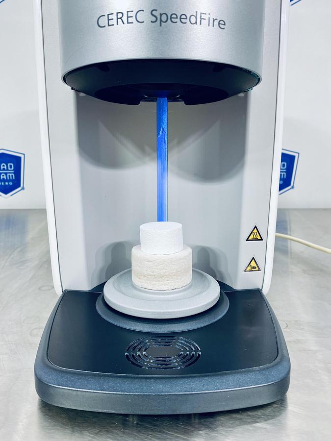 Used 2016 Sirona CEREC SpeedFire Sintering Furnace (550365)