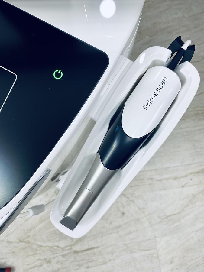 Refurbished 2020 Dentsply Sirona CEREC AC Primescan with 5.2 Software (105104)