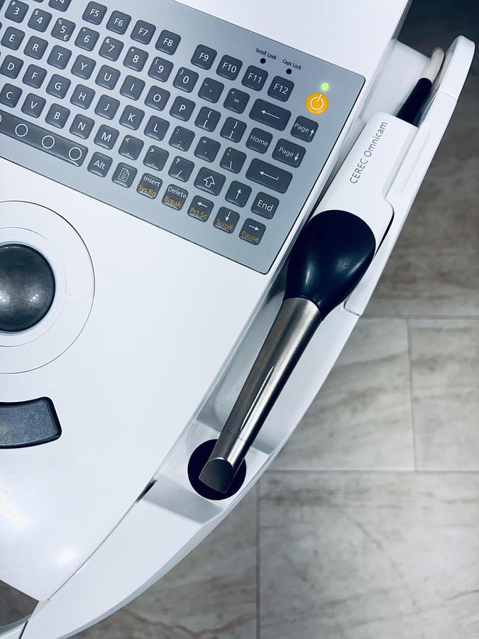 Refurbished 2015 Sirona CEREC AC Omnicam with CEREC 4.6 Software (133015)