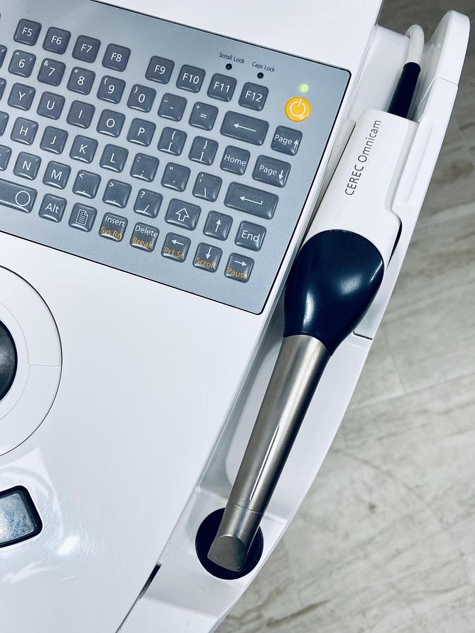 Refurbished 2014 Sirona CEREC AC Omnicam with 5.2 Software (130960)