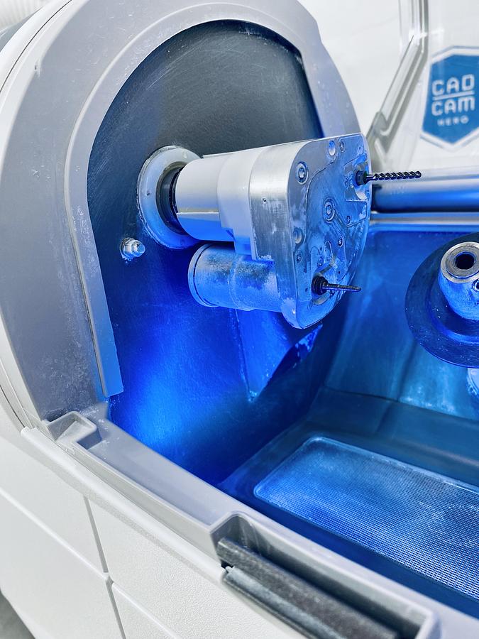 Used 2016 Sirona CEREC MC XL Premium 4-Motor Wet/Dry Mill (307715)