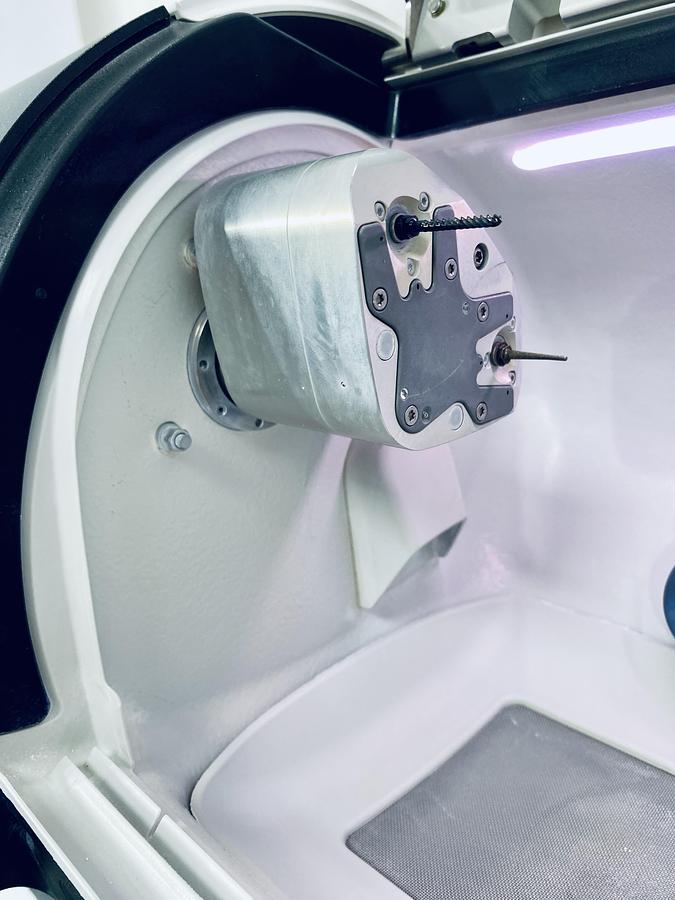 Used 2021 Dentsply Sirona CEREC Primemill 4-Motor Wet/Dry Mill (651847)