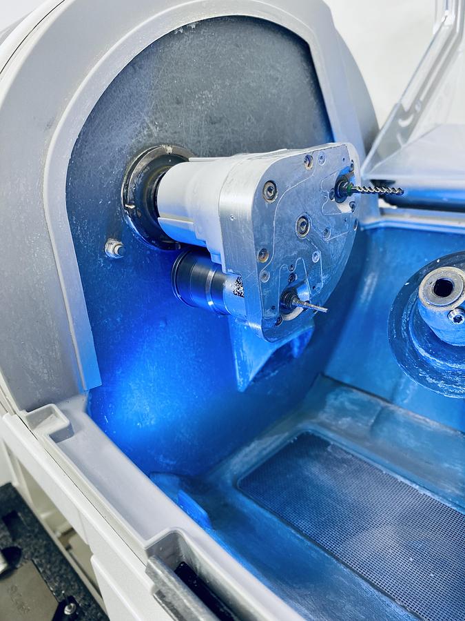 Used 2016 Sirona CEREC MC XL Premium 4-Motor Wet/Dry Mill (306190)