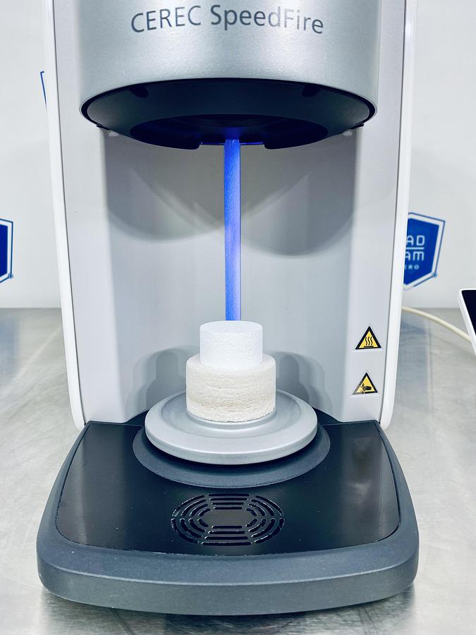 Used 2016 Sirona CEREC SpeedFire Sintering Furnace (551064)