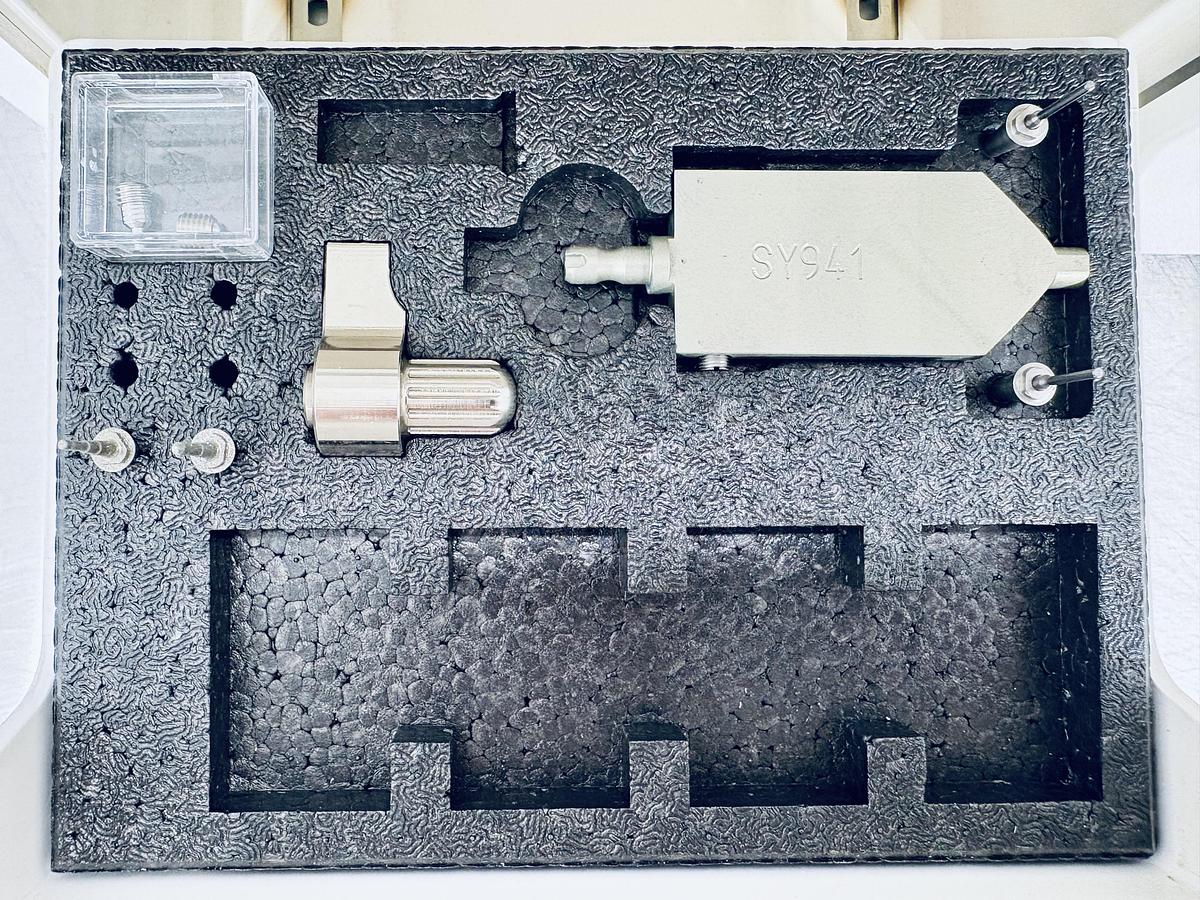 Used 2013 Sirona CEREC MC X 2-Motor Wet Mill with 512 Mills (230412)