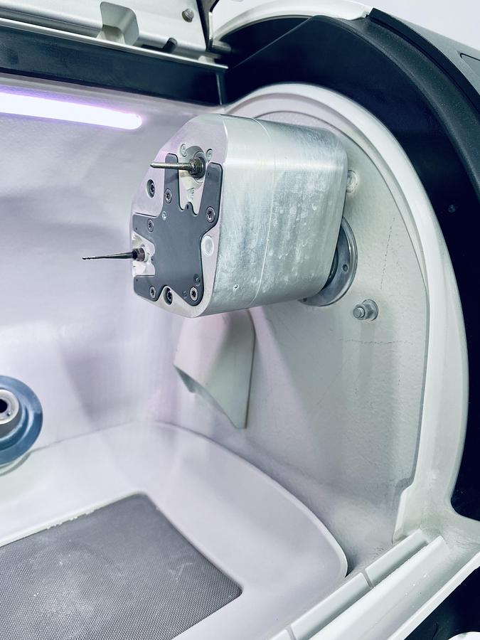 Used 2021 Dentsply Sirona CEREC Primemill 4-Motor Wet/Dry Mill (651847)