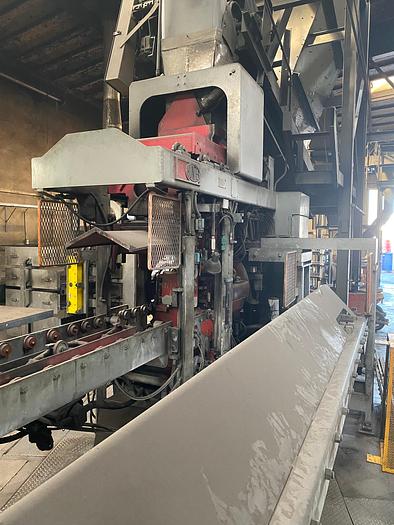 Used HUNTER HMP18C AUTOMATIC MOLDING MACHINE