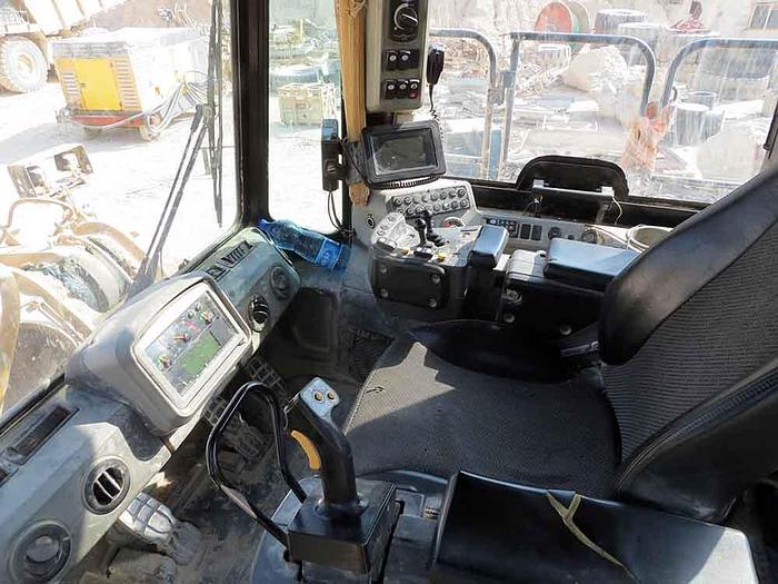 Used 2017  CATERPILLAR 988K