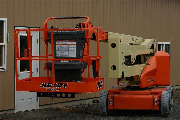 Used 2008 JLG E450AJ
