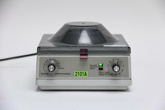 Used VWR Scientific Model V Micro Centrifuge 1000 RPM with 6 Place Rotor (2101A)