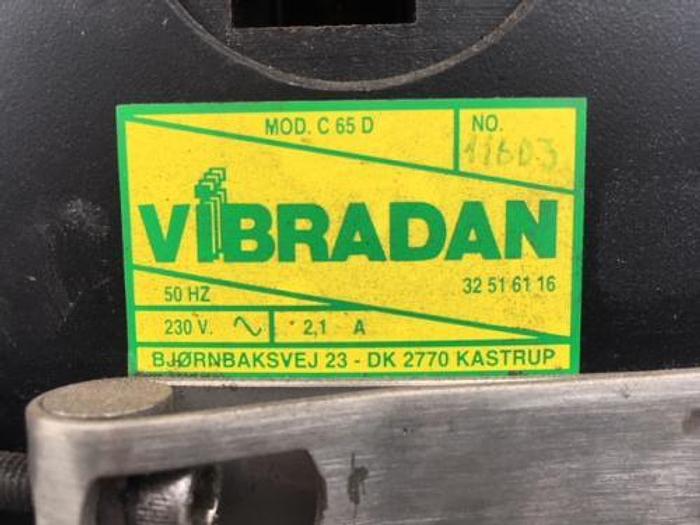 Used Vibradan vibration burrs against C 65 D