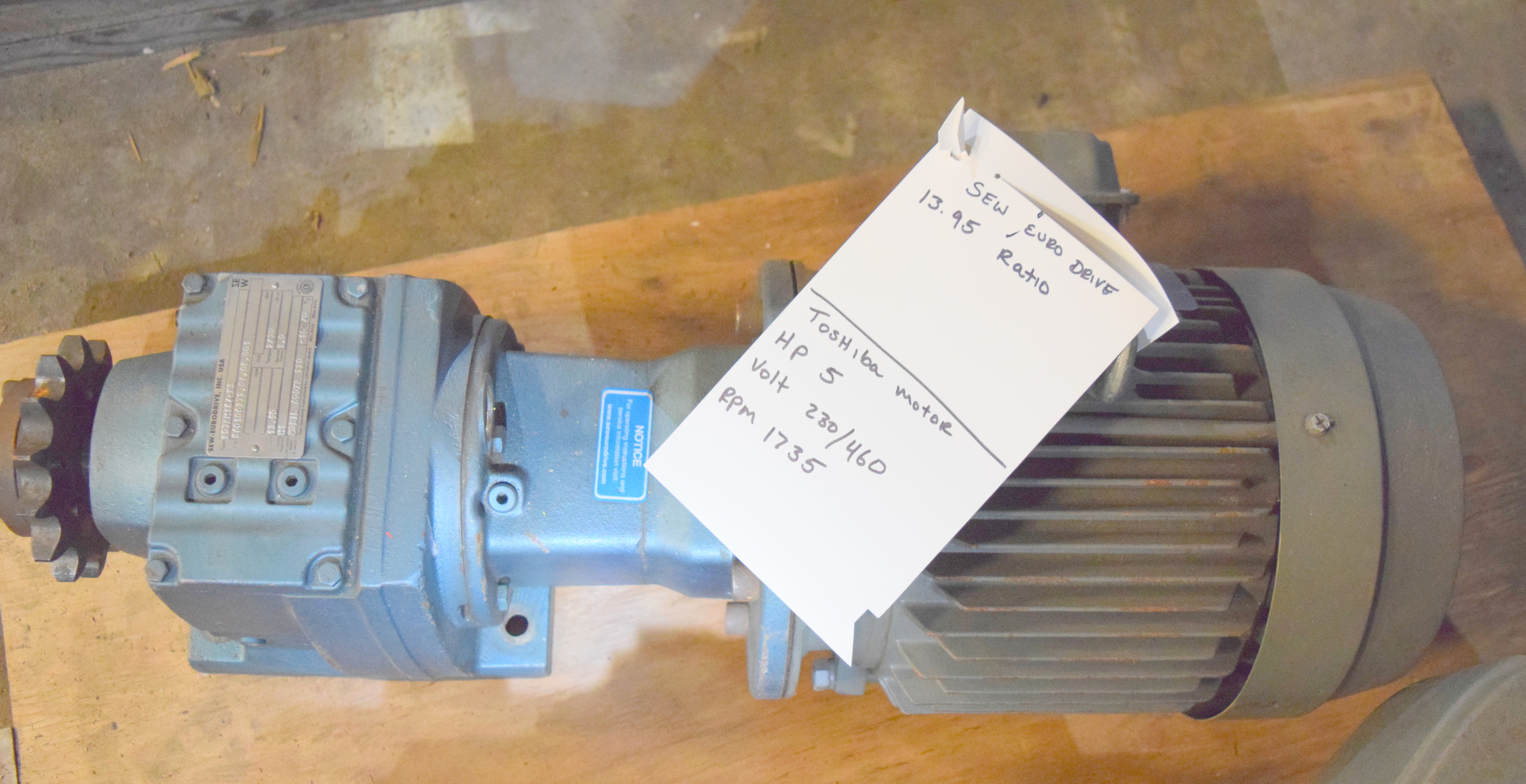 Used Sew-Eurodrive 124 rpm gearbox reducer, 5hp Toshiba gear box, used 124rpm gearbox 5 hp,