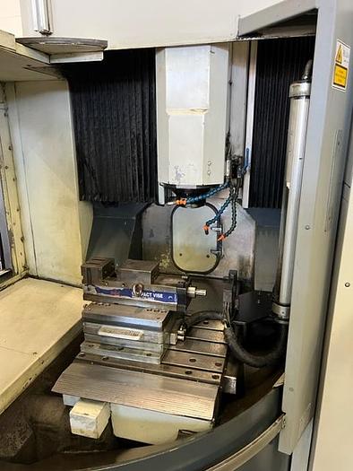 Usato CENTRO ALTA VELOCITÀ COMPLETO DI CARICO E SCARICO PEZZO E PALLET