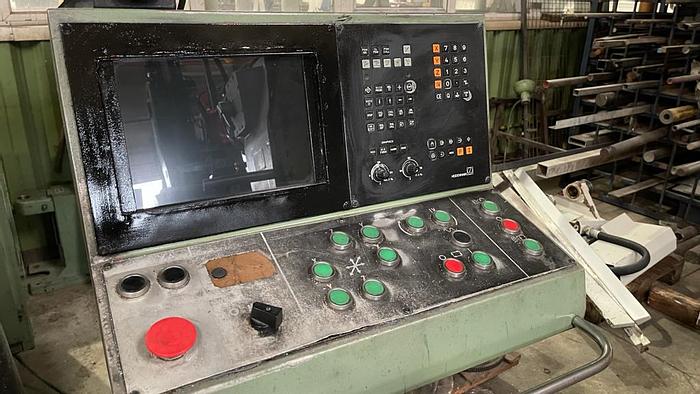 Used Frezarka CNC TOS FNG 40 (4 oś)