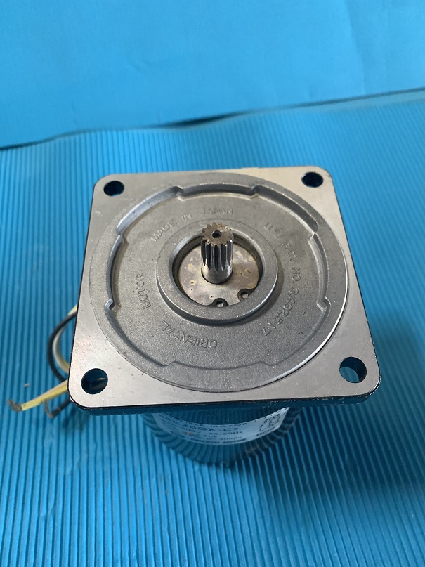 Used oriental motor reversible motor 5rk40gk-c2