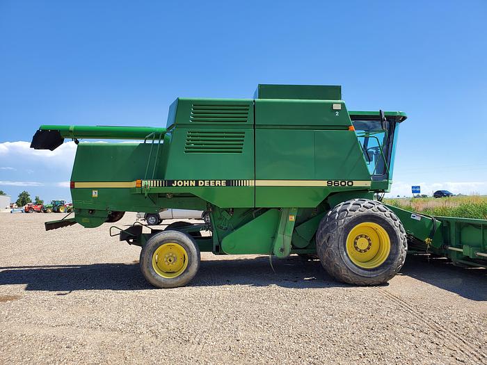 Used John Deere 9600 Combine w/ Corn + Grain Heads
