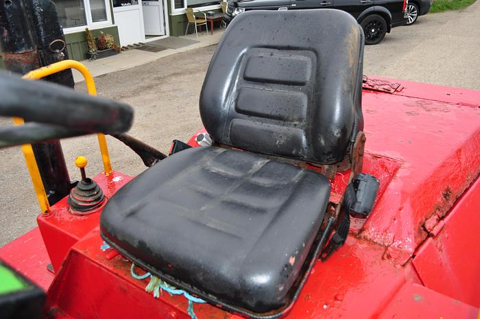 Used 2003 BENFORD 6 TONNE SWIVEL