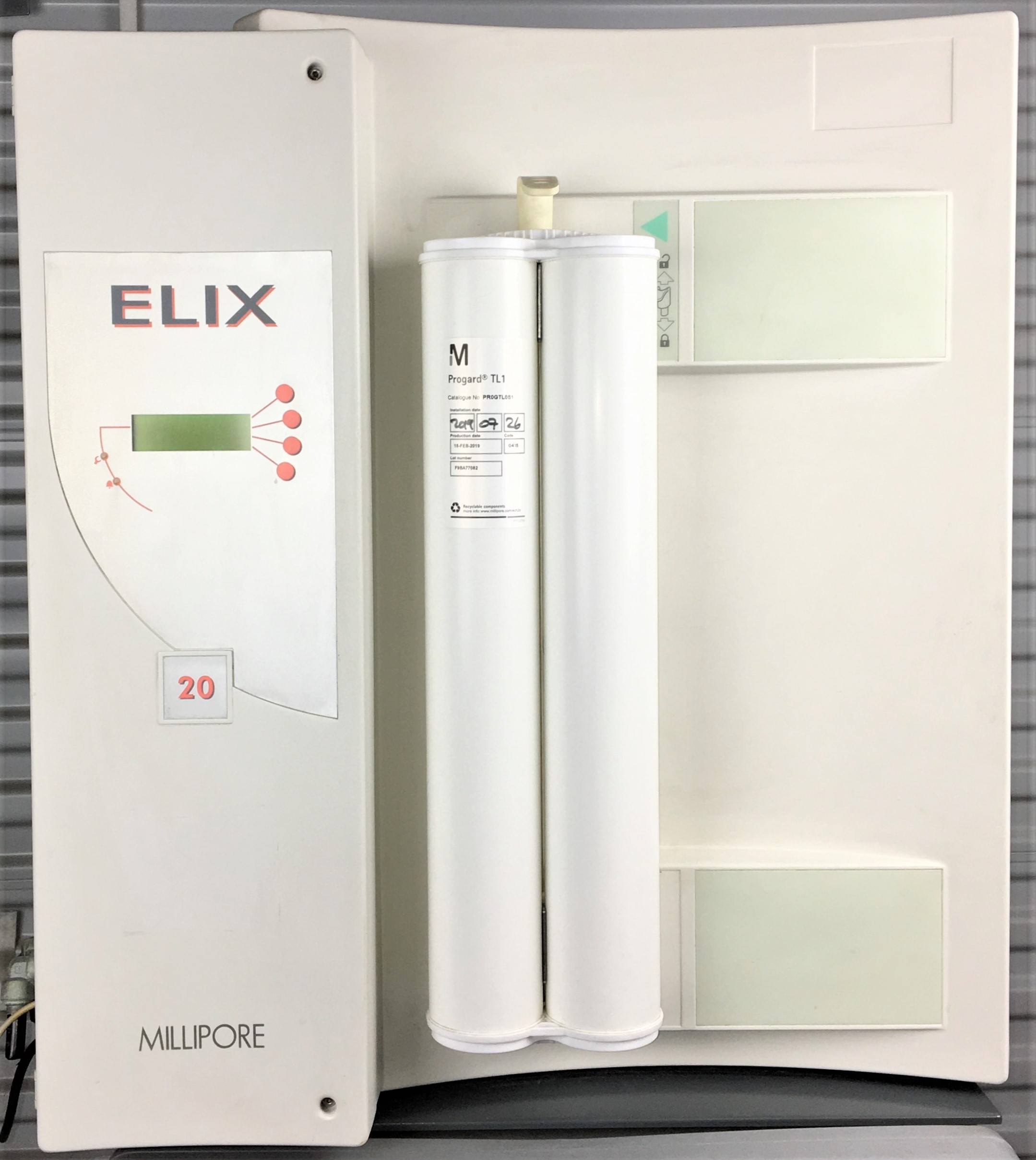Used Millipore Elix 20 with SDS-200 Water Purification System