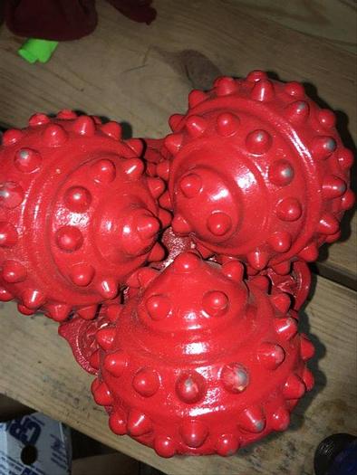 Used 7-7/8" Tri-Cone Bit Sealed Bearing