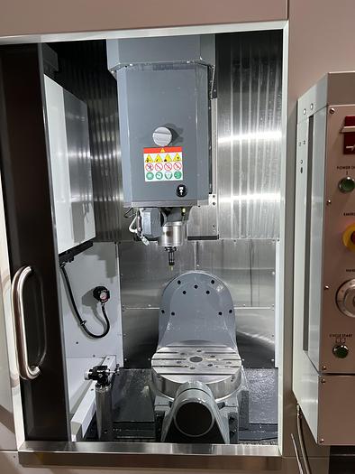 Used 202 HAAS UMC-500SS 5-Axis CNC Vertical Machining Center
