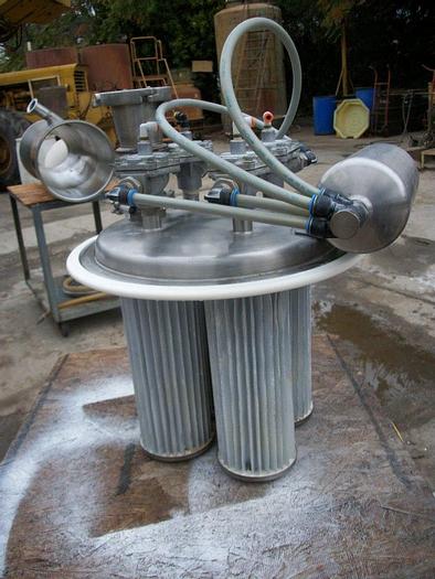 Used Dust Collector, Cartridge, 15" Dia., S/st, 4 Cartridge #S741440