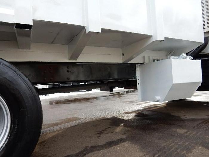 Used 1999 Volvo WG-64-T