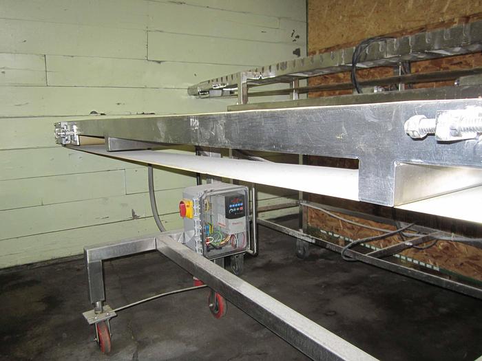 Used STAINLESS STEEL 9' CONVEYOR