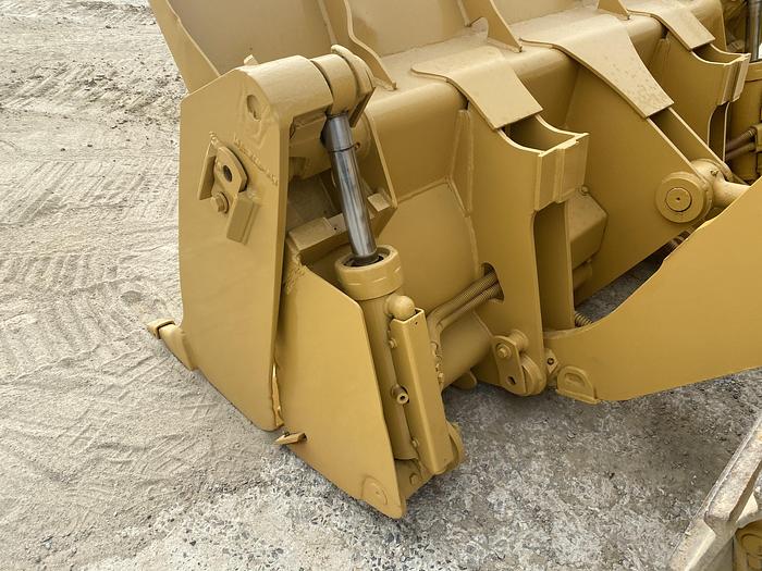 Used 1996 CAT 953C / 4&1 bucket