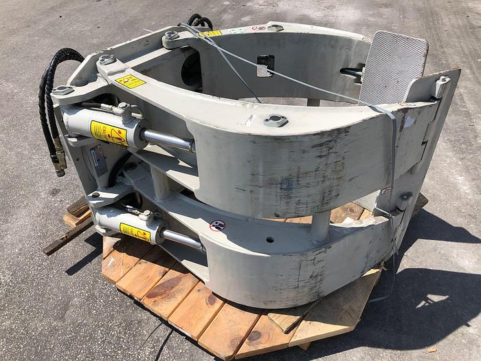 Used 60" CASCADE PAPER ROLL CLAMP MODEL 45F-RCP-314