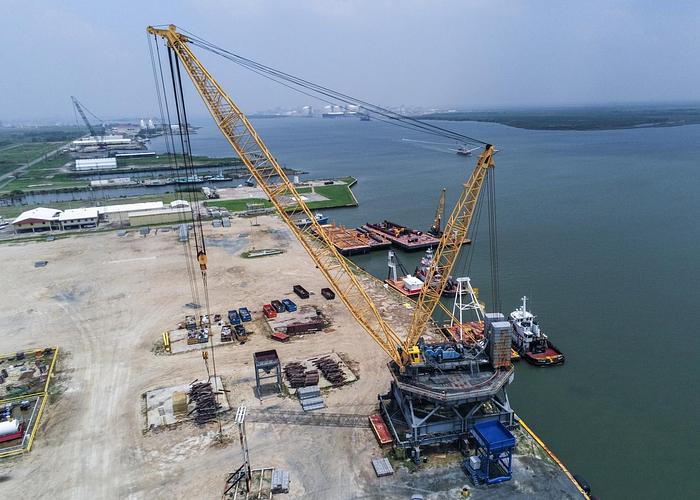 Used 1983 Manitowoc 4600 S-4 60' Diameter Ringer