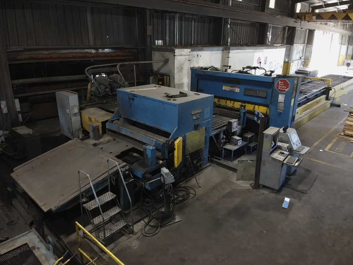 Used Bradbury 1/4" x 72" Cut-to-Length Line