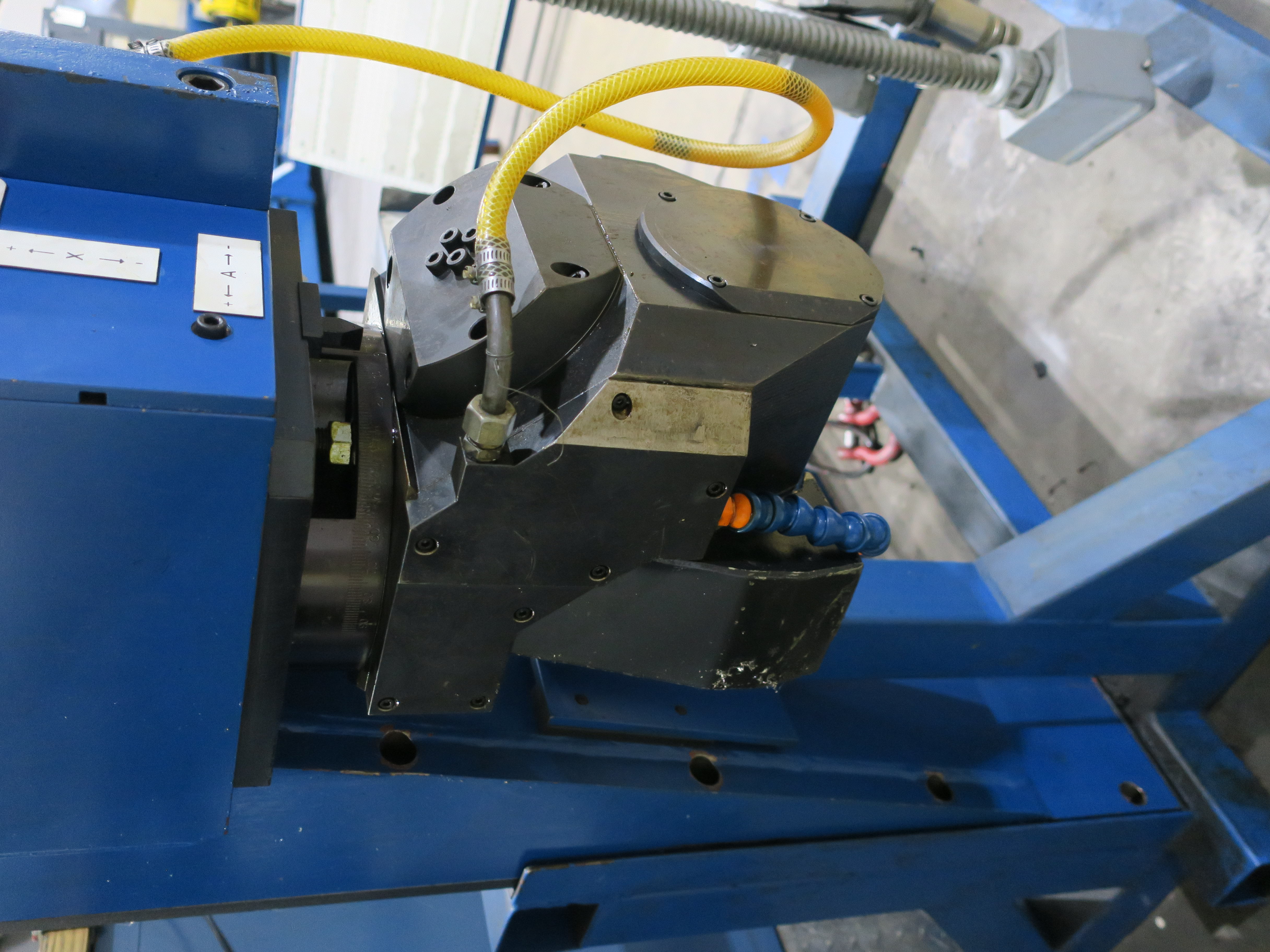 Used 2003 WEINGARTNER    VARIO 500/8000